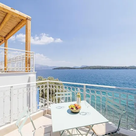 Greek House Complex A7 *