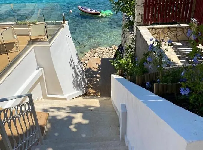 Greek House Complex A7